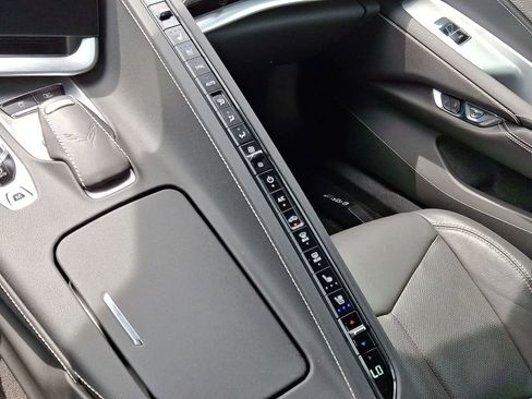 Used 2023 Chevrolet Corvette Stingray Preferred Conv w/ Z51 Performance Package RWD image 24