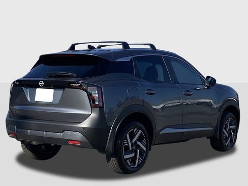 New 2026 Nissan Kicks SV image 4