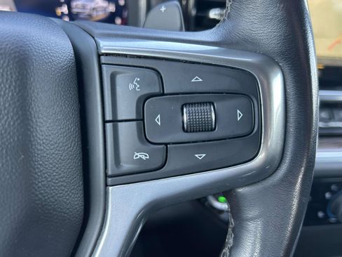 Used 2022 Chevrolet Silverado 1500 RST w/ Convenience Package II AWD/4WD image 23