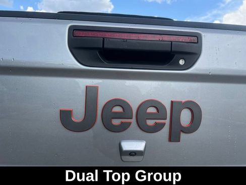 Used 2021 Jeep Gladiator Mojave w/ Dual Top Group AWD/4WD image 10