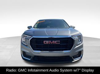 Used 2024 GMC Terrain SLE video 2