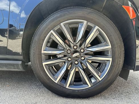 Used 2022 Cadillac Escalade Sport w/ Touring Package image 19