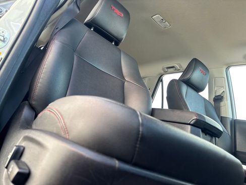 Used 2019 Toyota 4Runner TRD Off-Road Premium image 25