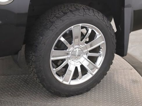 Used 2017 Chevrolet Silverado 1500 High Country image 14