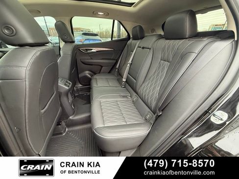 Used 2022 Buick Envision Avenir w/ Technology Package II FWD image 26