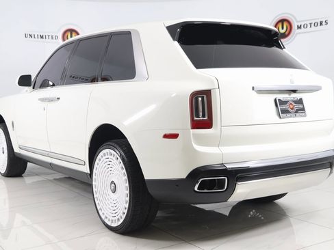 Used 2020 Rolls-Royce Cullinan image 4