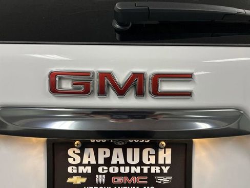 Certified 2024 GMC Terrain AT4 w/ Tech Package AWD/4WD image 31