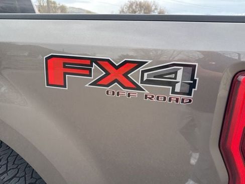 Used 2020 Ford F350 Lariat w/ Lariat Value Package AWD/4WD image 6