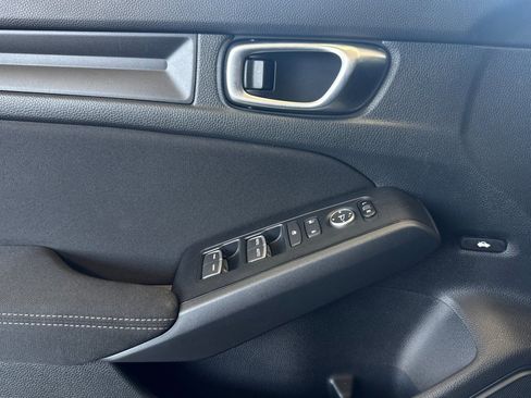 Used 2025 Honda Civic LX image 11