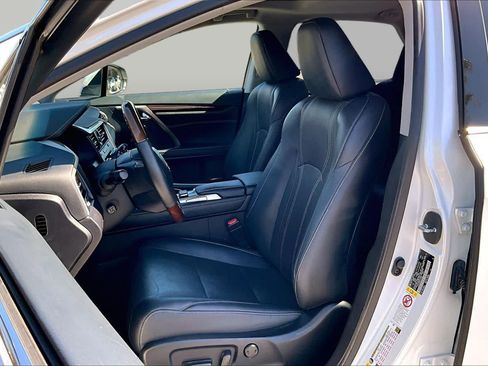 Used 2019 Lexus RX 350 FWD w/ Navigation Package image 7