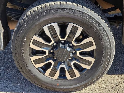 Used 2024 GMC Sierra 3500 Denali Ultimate image 12