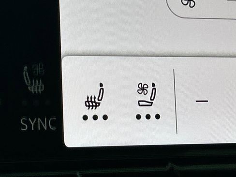 Used 2026 Volkswagen Atlas SE image 28