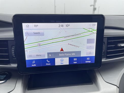 Used 2022 Ford Explorer XLT w/ Equipment Group 202A image 13