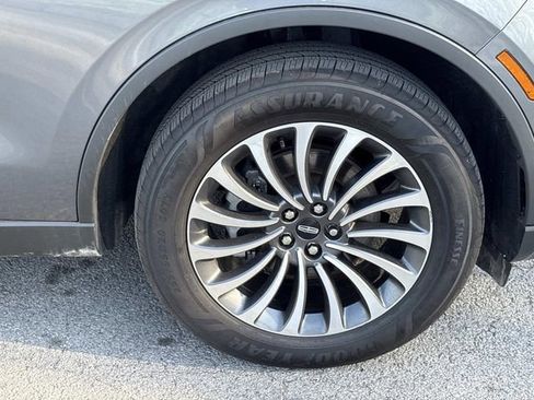 Used 2023 Lincoln Aviator Reserve image 9