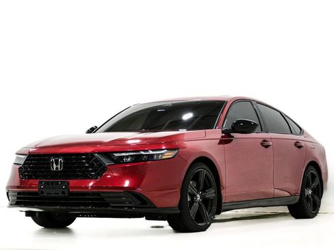Used 2024 Honda Accord Sport image 3
