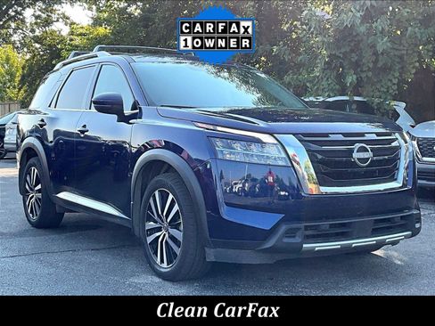 Used 2024 Nissan Pathfinder Platinum w/ Cargo Package AWD/4WD image 2