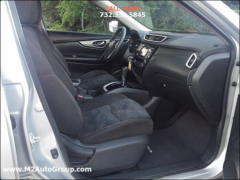 Used 2015 Nissan Rogue S image 14