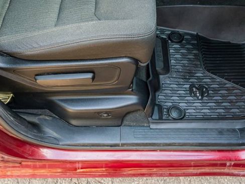 Used 2019 RAM 1500 Big Horn image 44