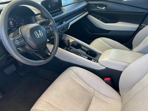 Certified 2025 Honda Accord SE image 10