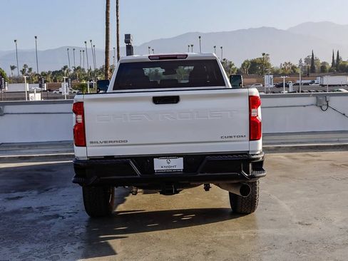 Used 2025 Chevrolet Silverado 2500 Custom w/ Custom Value Package AWD/4WD image 8
