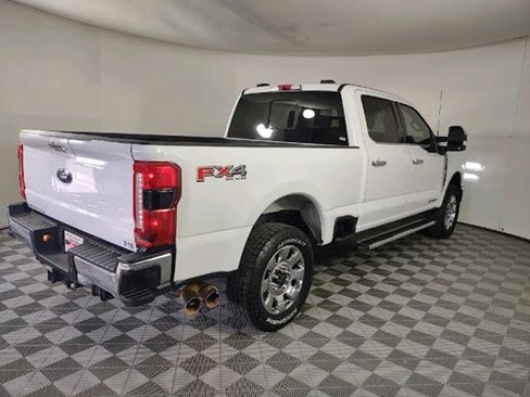 Used 2023 Ford F250 Lariat w/ Chrome Package image 8