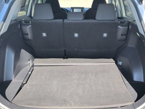 Used 2020 Toyota RAV4 LE FWD image 31