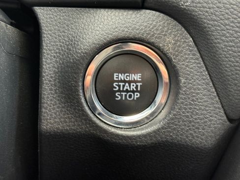 Used 2023 Toyota RAV4 XLE AWD/4WD image 28