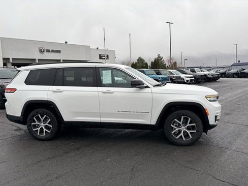 Used 2025 Jeep Grand Cherokee L Limited w/ Trailer Tow Package image 26