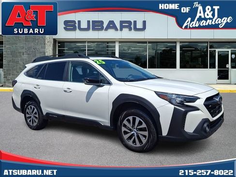 Certified 2025 Subaru Outback Premium AWD/4WD image 1