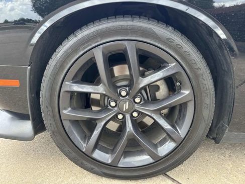 Used 2023 Dodge Challenger GT w/ Plus Package RWD image 9