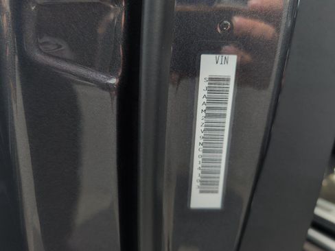 Used 2022 Bentley Bentayga AWD/4WD image 20