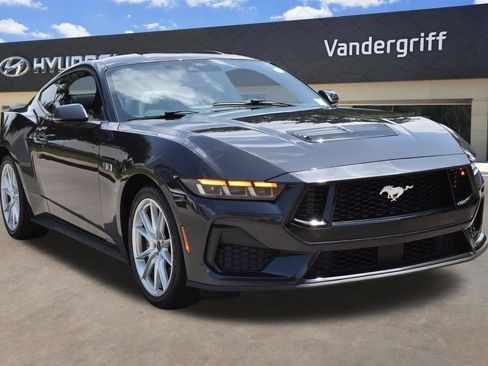 Used 2024 Ford Mustang GT Premium RWD image 4