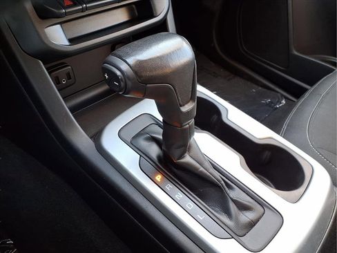 Used 2020 Chevrolet Colorado LT w/ LT Convenience Package image 5