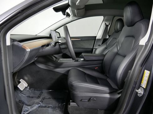 Used 2023 Tesla Model Y Performance AWD/4WD image 15