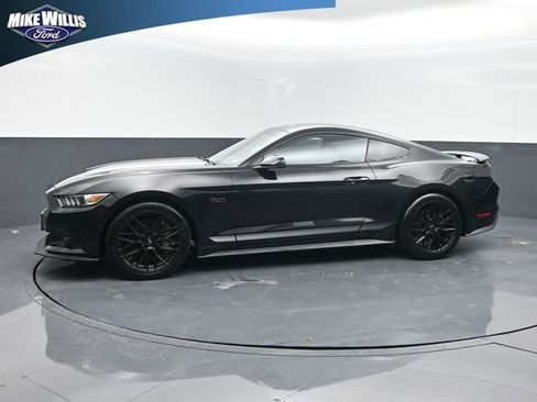 Used 2017 Ford Mustang GT Premium RWD image 4