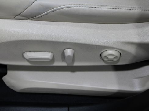 Used 2017 Buick Envision Essence image 5