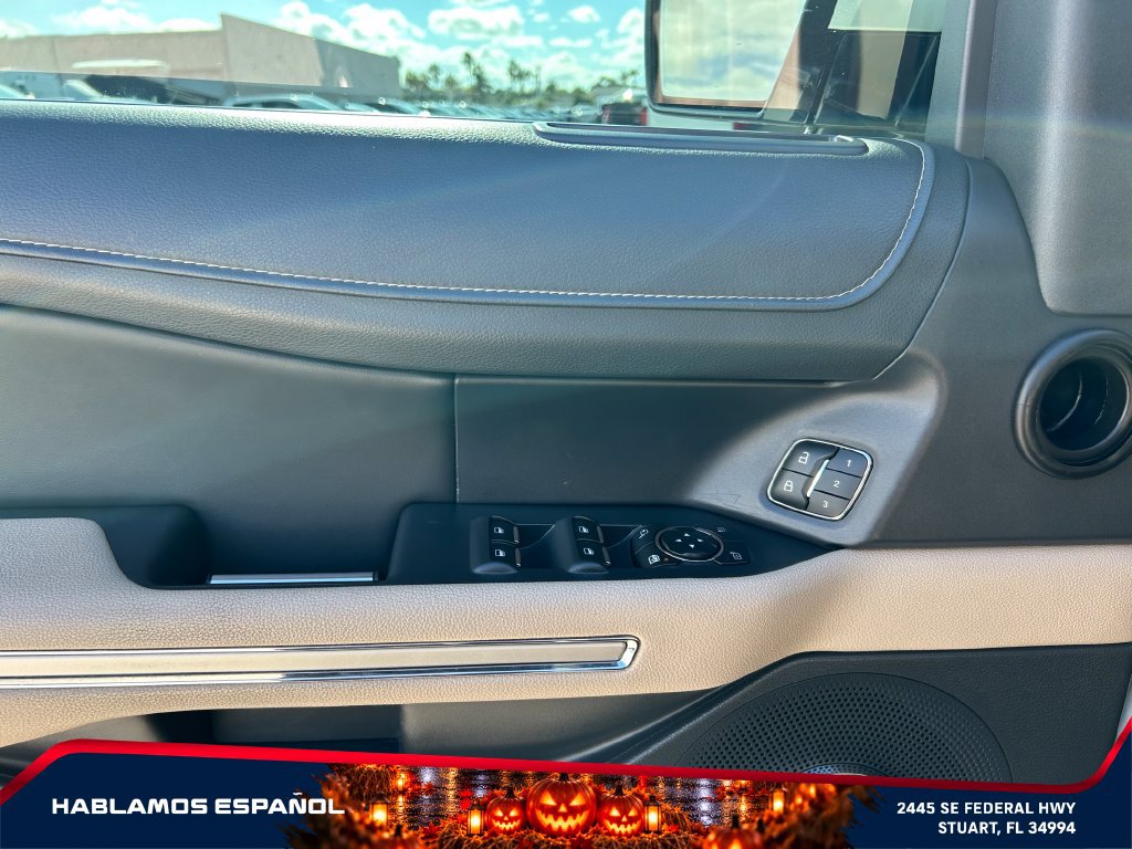 Used 2024 Ford Expedition Limited RWD image 24