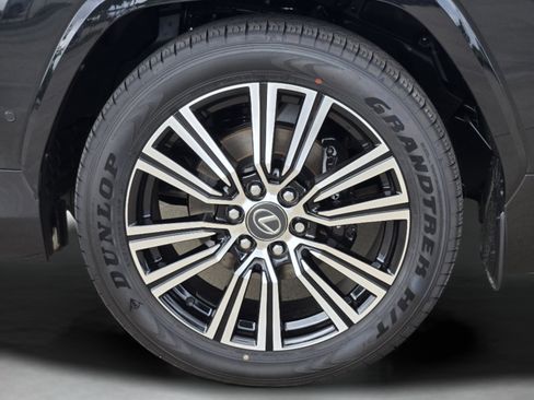 New 2026 Lexus LX 700h Luxury AWD/4WD image 7