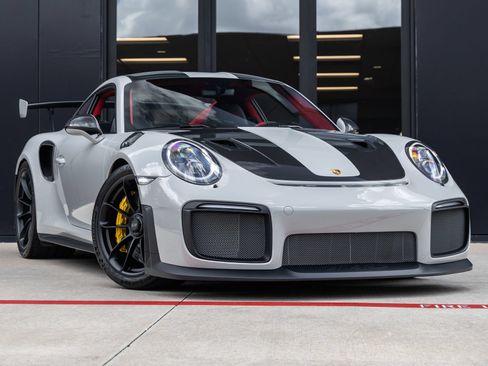 Certified 2019 Porsche 911 GT2 RS RWD image 6