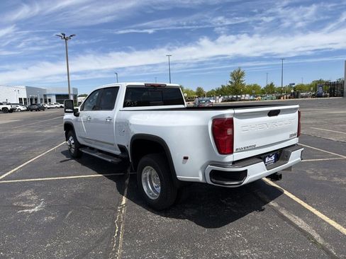 New 2026 Chevrolet Silverado 3500 High Country w/ High Country Premium Package AWD/4WD image 7