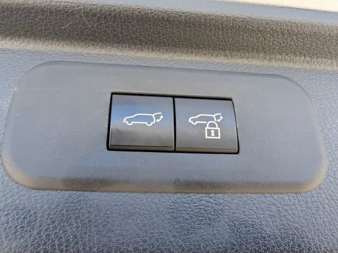 Used 2024 Toyota Grand Highlander AWD image 11