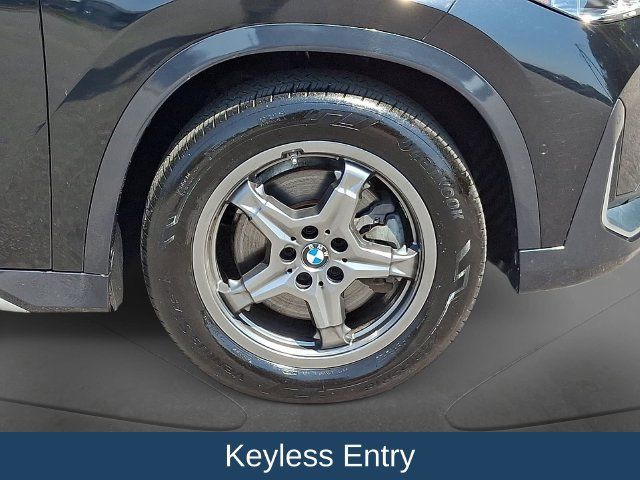 Used 2025 BMW X1 xDrive28i AWD/4WD image 10