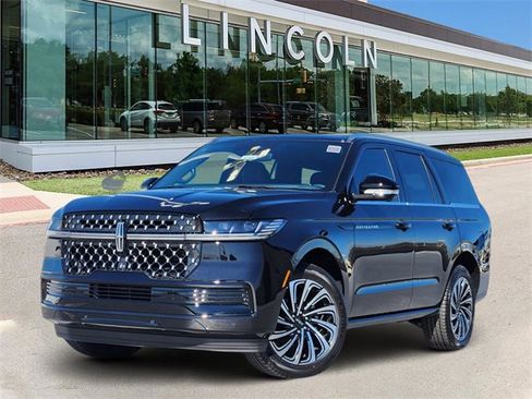 New 2025 Lincoln Navigator Black Label image 1