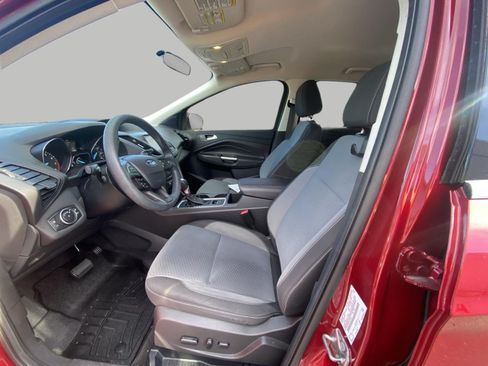 Certified 2017 Ford Escape SE FWD image 11