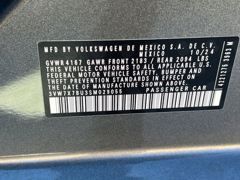 Certified 2025 Volkswagen Jetta SE image 28