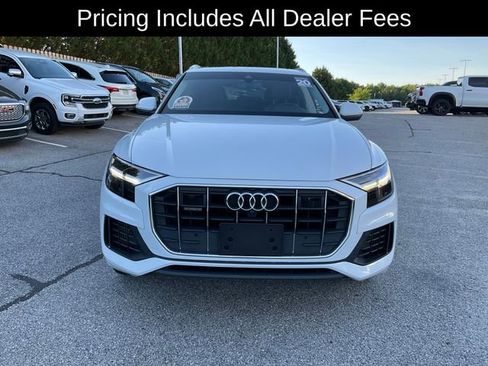 Used 2020 Audi Q8 Premium Plus w/ Premium Plus Package AWD/4WD image 2