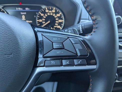 Used 2025 Nissan Altima 2.5 SR image 16