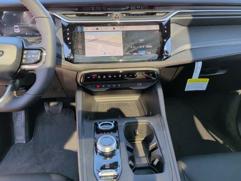 New 2026 Jeep Cherokee Overland image 24