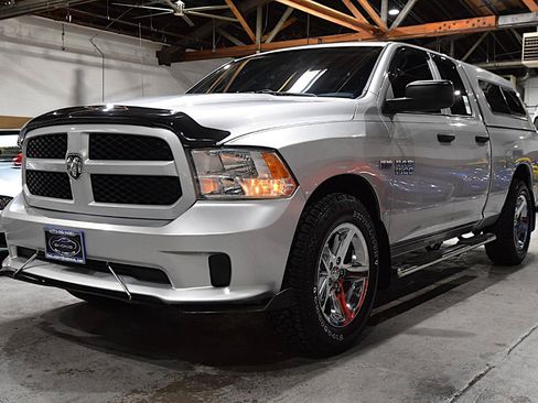 Used 2015 RAM 1500 Express AWD/4WD image 4