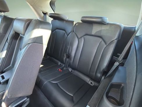 Used 2019 Audi Q7 2.0T Premium w/ Cold Weather Package image 34
